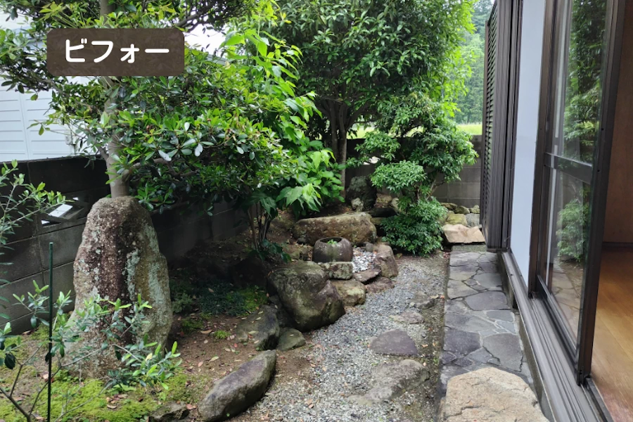 施工前の庭奥コーナー部分
