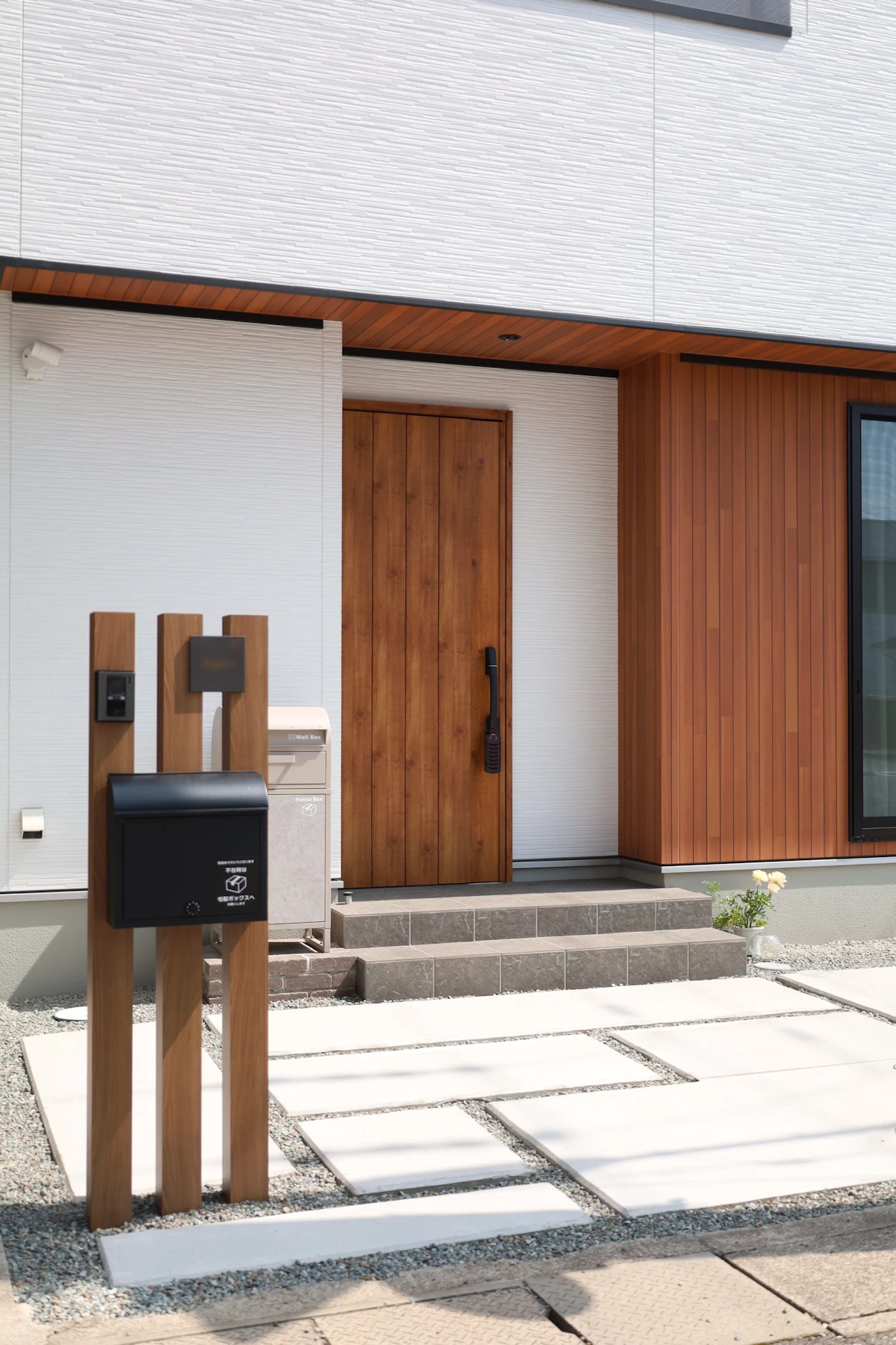 目地デザインで構成したアプローチ土間